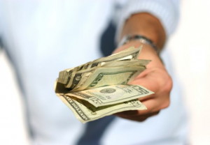Handing-Money